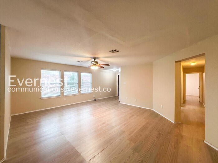 Building Photo - 109 Covey Ln
