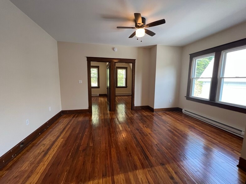 Living Room - 3007 S Main St