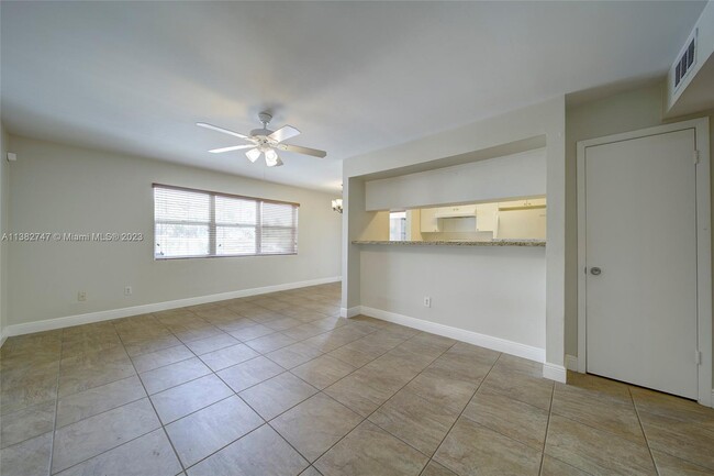 Building Photo - 15285 SW 107th Ln