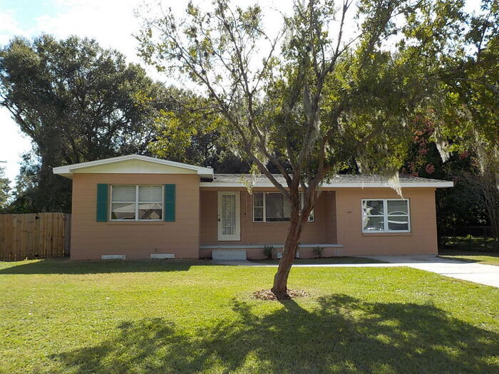 Primary Photo - 441 S Elm Rd