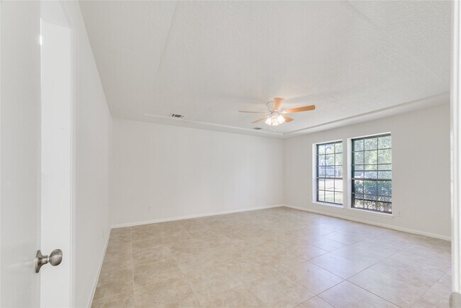 Building Photo - 18318 Ella Blvd