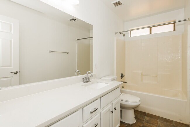 Building Photo - 14988 W Riviera Dr