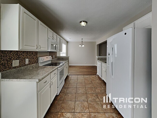 Building Photo - 2240 Crescent Valley Ln