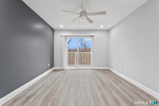 Building Photo - 133 Peddlers Dr