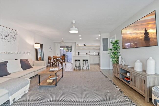 Building Photo - 300 SW 23rd St