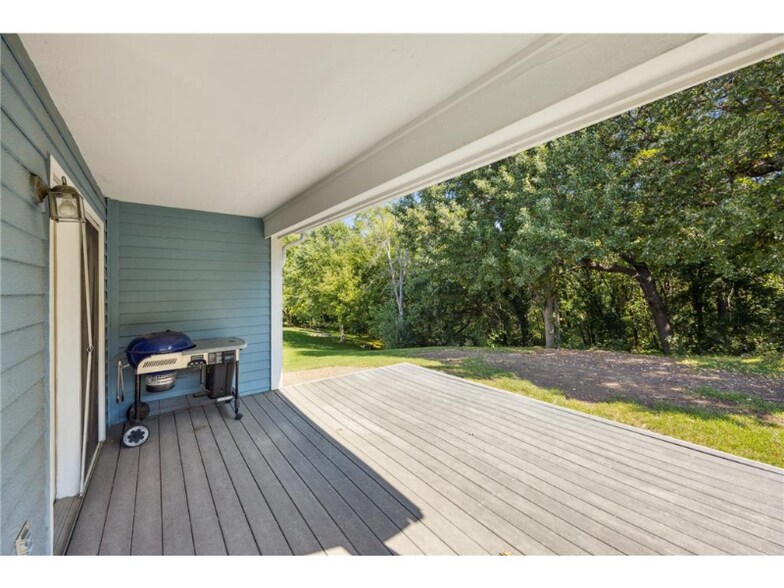 Building Photo - 4970 Boyd Ave