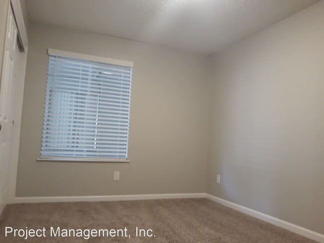 Building Photo - 1341 Dustin Dr