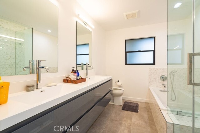 Building Photo - 288 St Albans Ave