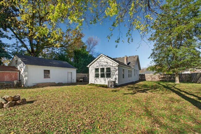 Building Photo - 777 Marvin Ave