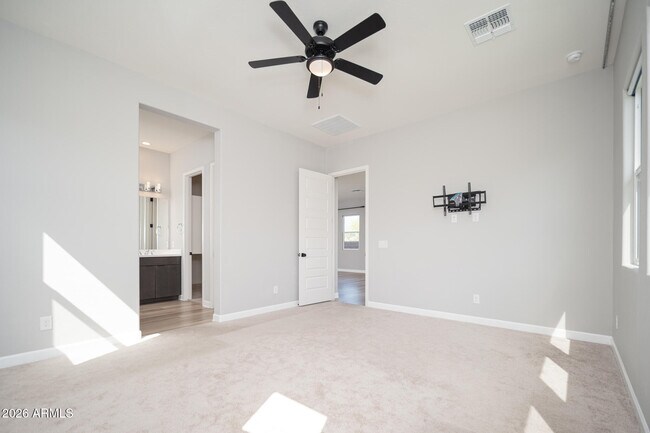 Building Photo - 18161 W Windmere Dr