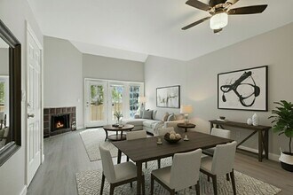 Building Photo - DOWNTOWN MESA APARTMENT!