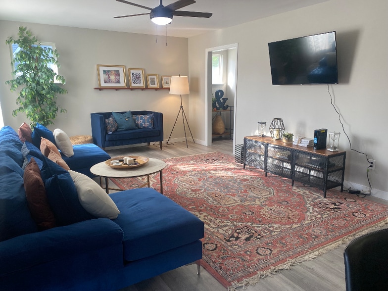 Building Photo - 2216 Milan Ct