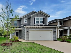 Building Photo - 329 Banyan Frst Dr