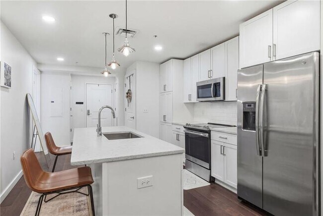 Building Photo - 2545 Penn Ave