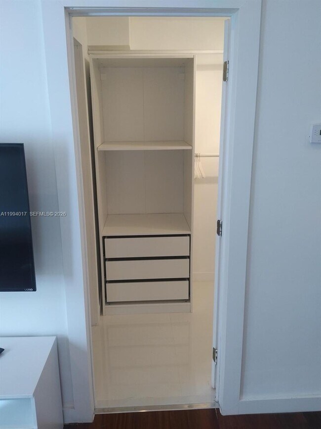 Building Photo - 750 Jefferson Ave