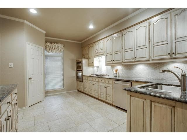 Building Photo - 2710 Devonshire Dr