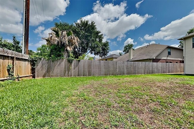 Building Photo - 25714 Oakridge Forest Ln