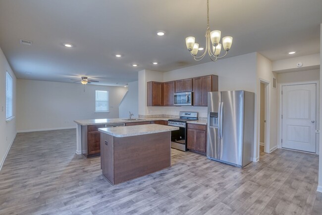 Building Photo - 67 Bostick Ln