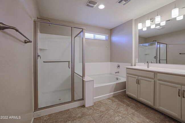 Building Photo - 12108 W Range Mule Dr