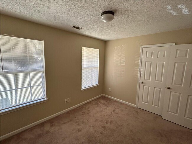 Building Photo - 4710 Brookwood View