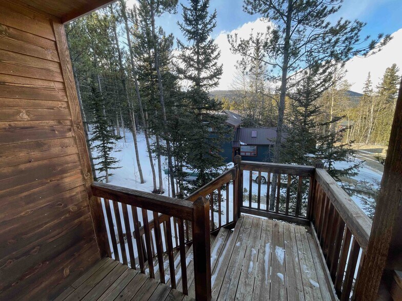 Building Photo - 511 N Aspen St