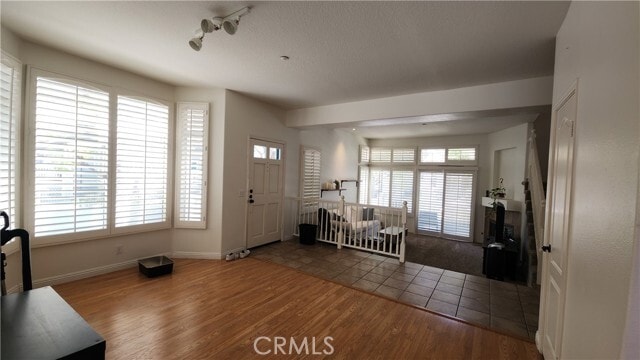 Building Photo - 580 N Pageant Dr
