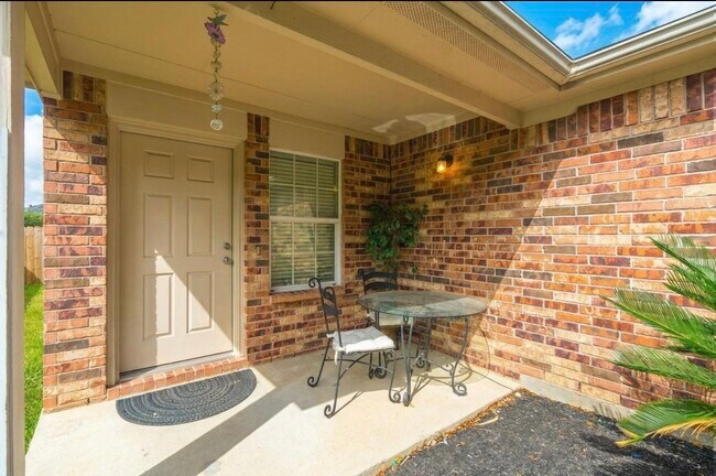 Building Photo - 21611 Falvel Misty Dr