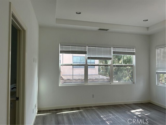 Building Photo - 67 Island Coral