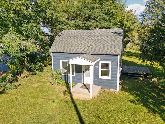 Building Photo - 115 Mckenzie St