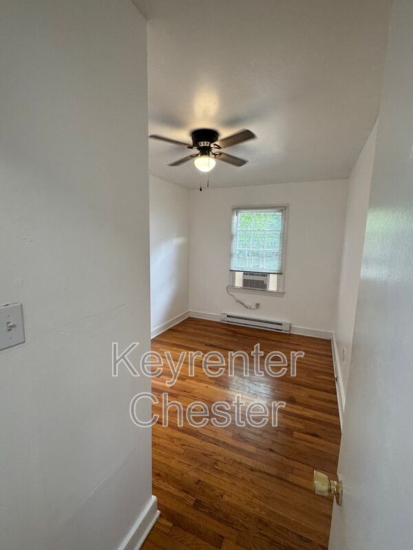 Building Photo - 923 Wills Rd