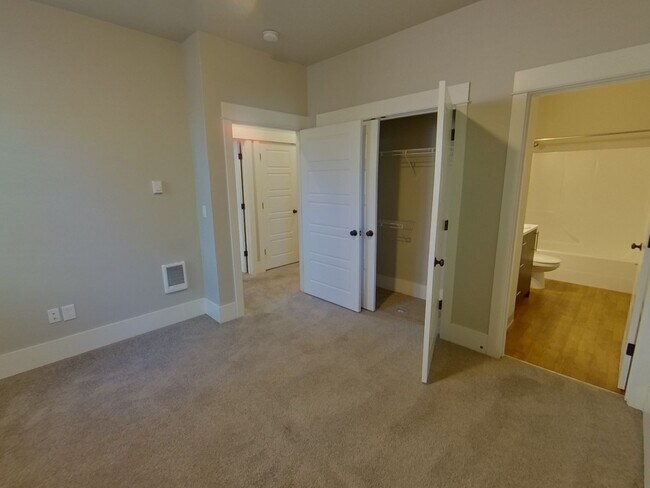 Building Photo - Don’t Miss Our Spring Rate Drop — Units Going Fast - 236