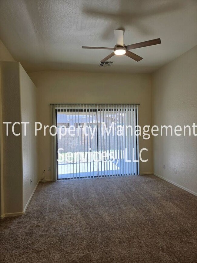 Building Photo - Great 2 Bed, 2 Bath with Open Floor Plan!