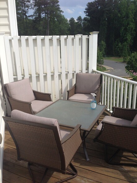 Deck - 1903 Prosperity Ct