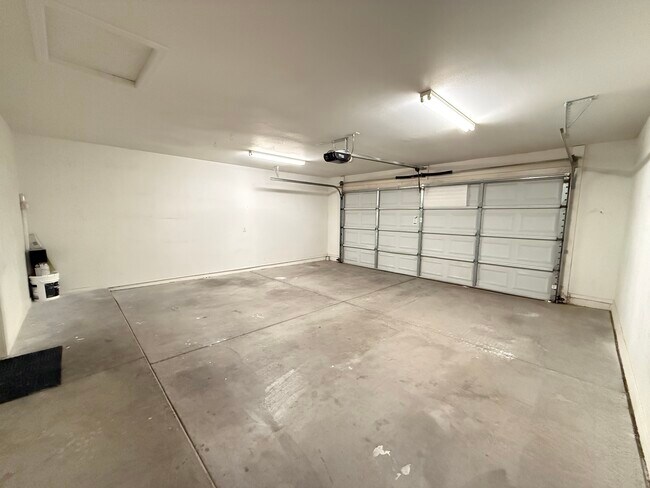 Building Photo - 11655 E 35th St