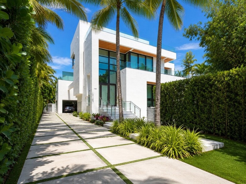 Building Photo - 785 Harbor Dr