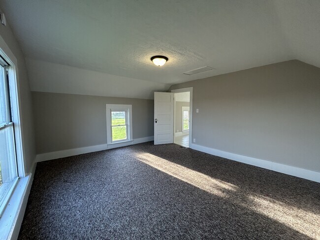 Building Photo - 6640 E Carson City Rd