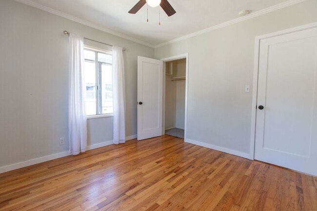 Building Photo - Lakewood Home, 2 Bedroom, 1 Bath with GREAT Backyard Space!