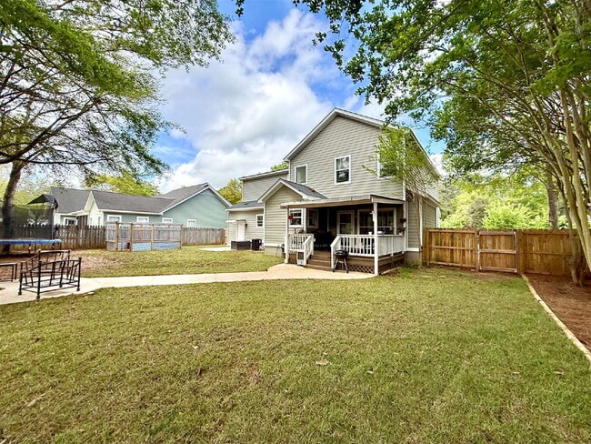 Building Photo - FOR RENT in Dothan , AL!!