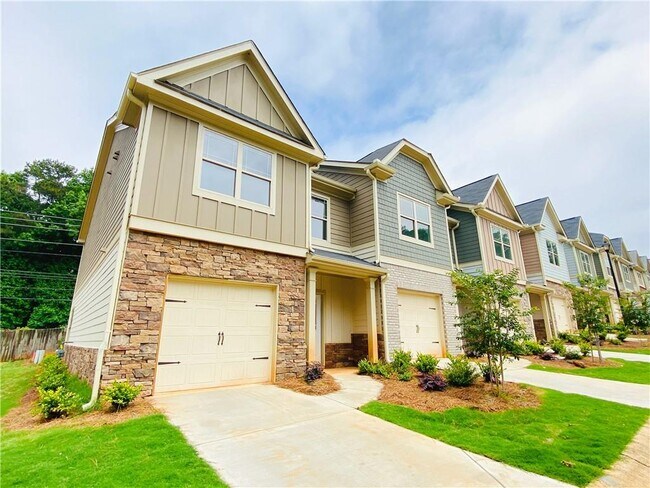 Building Photo - 1101 N Village Dr