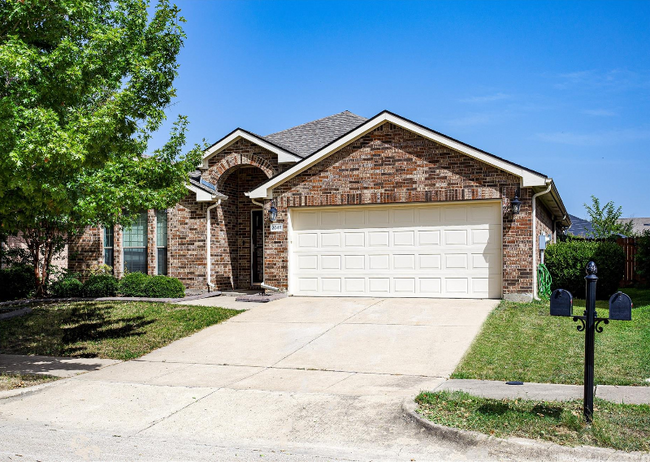 Primary Photo - 2048 Lake Trail Dr