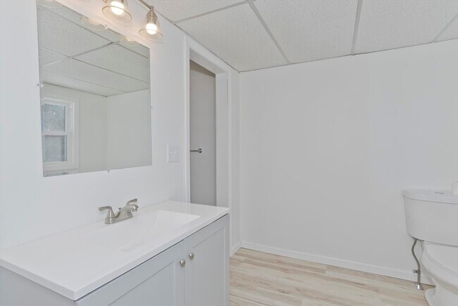 Building Photo - 16 Knightville Dam Road