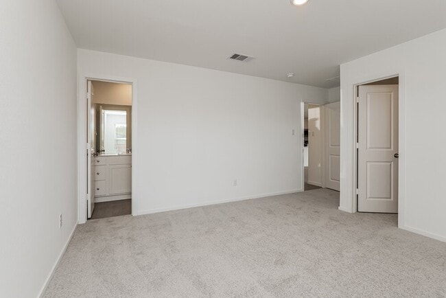 Building Photo - 12113 Kellsway Ct