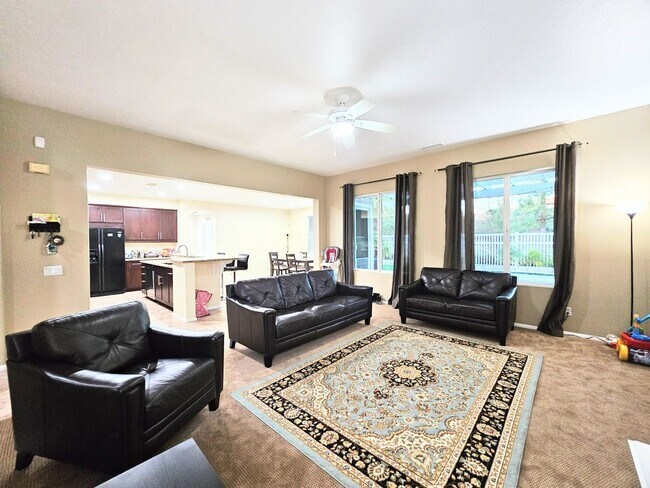 Building Photo - Highly Upgraded Paseo Del Sol Home!