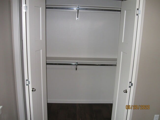 Building Photo - Must See 3 Bedroom with Fenced Yard!