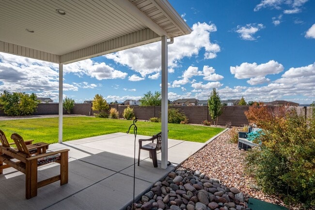 Building Photo - 6 bed; 3 bath single family home in Enoch