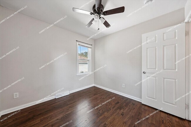 Building Photo - Charming 2-Bedroom Ranch in Taylor for Rent!