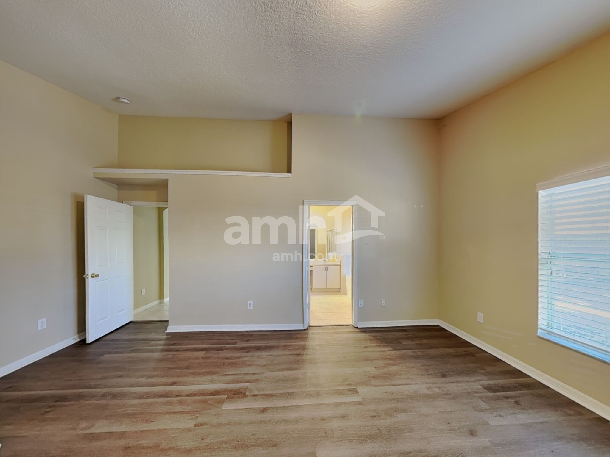 Building Photo - 6765 Waterton Dr