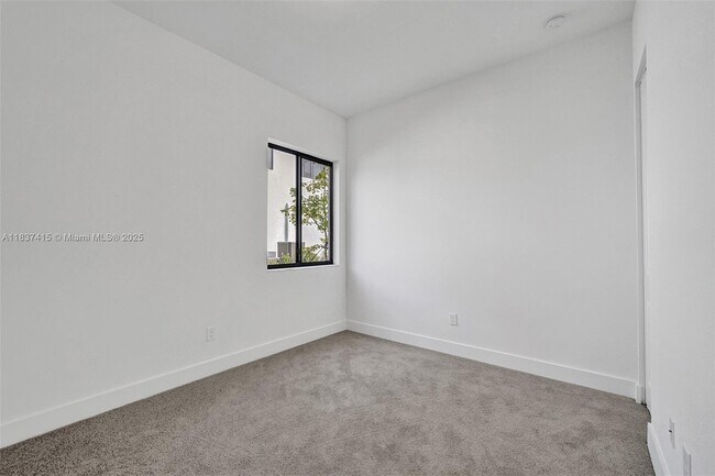 Building Photo - 13145 Addilyn Ct