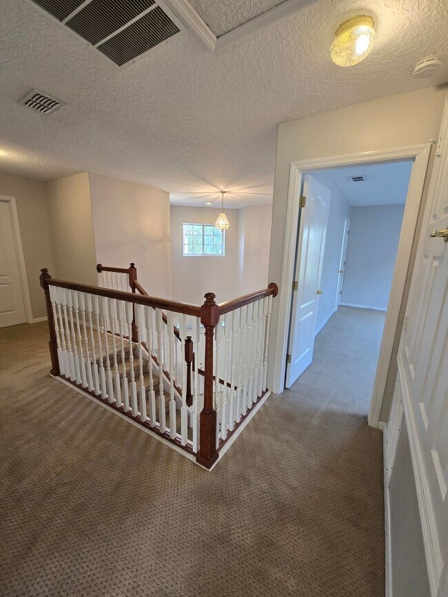 Building Photo - STONEYBROOK WEST