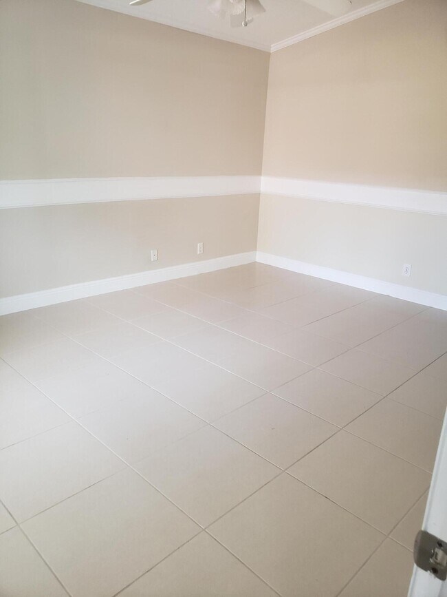 Building Photo - 1448 Waterway Cove Dr